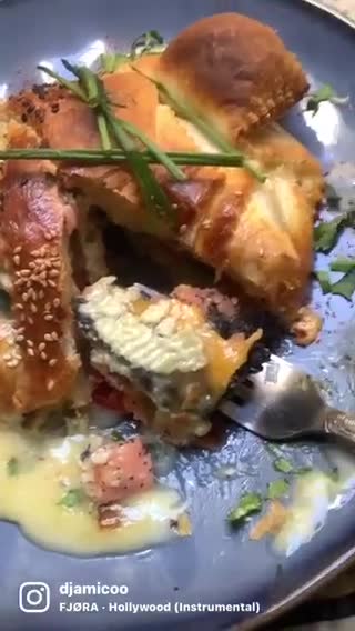 Une image de l'étape 8 de Feuilleté 🍂camembert le 🧀rustique🍋.