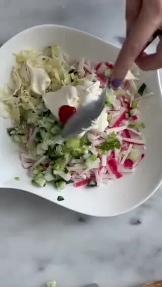 Foto del paso 2 de la receta: Tostadas de surimi