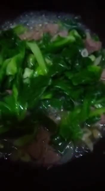 Foto langkah ke 3 dari resep 256) tumis ceciwis/ciwis sosis saos tiram.
