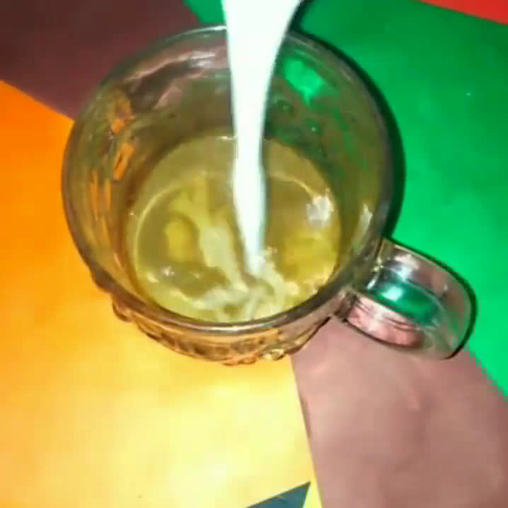 A picture of step 3 of Choco whipped coffee.