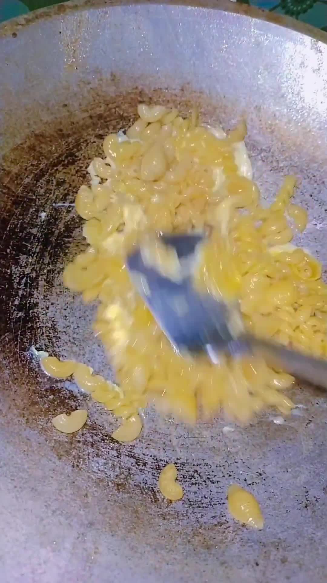 Foto langkah ke 4 dari resep Makaroni telur (maklor).