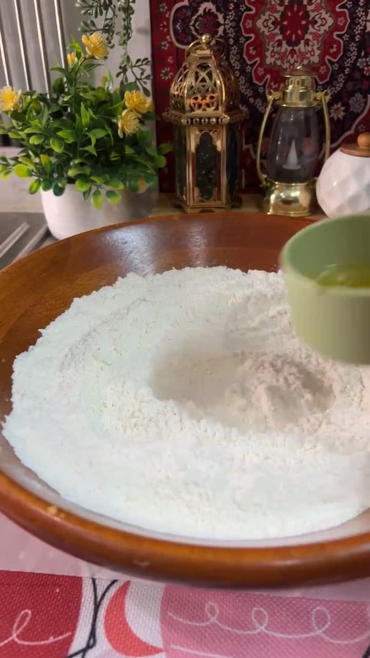 صورة لخطوة 2 من وصفة خلية نحل بالجبن
