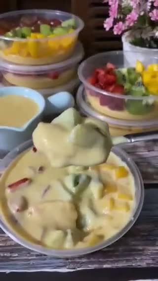 Gambar langkah 7 resipi Cocktail Custard.