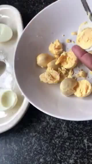 A picture of step 5 of Deviled eggs 🥚.
