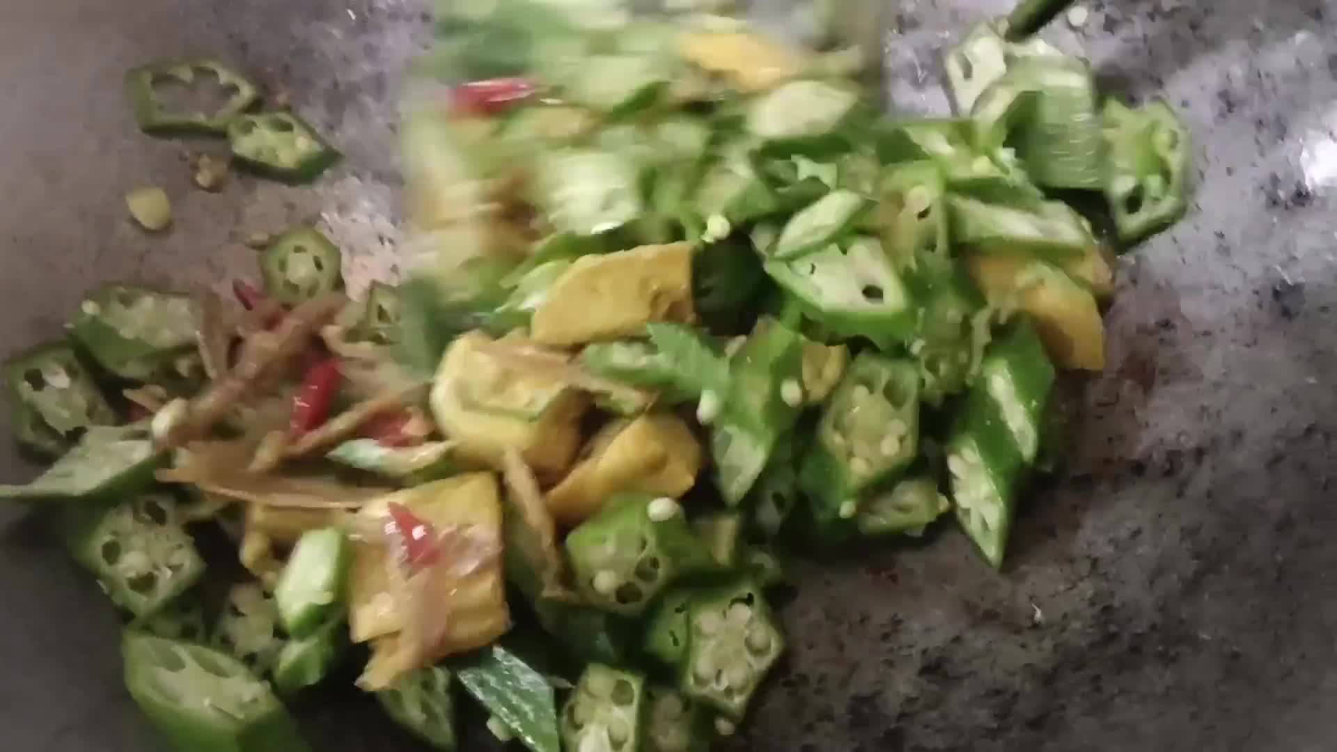 Gambar langkah 3 resipi 7:5:24 - Bendi dan tauhu goreng ekspres.