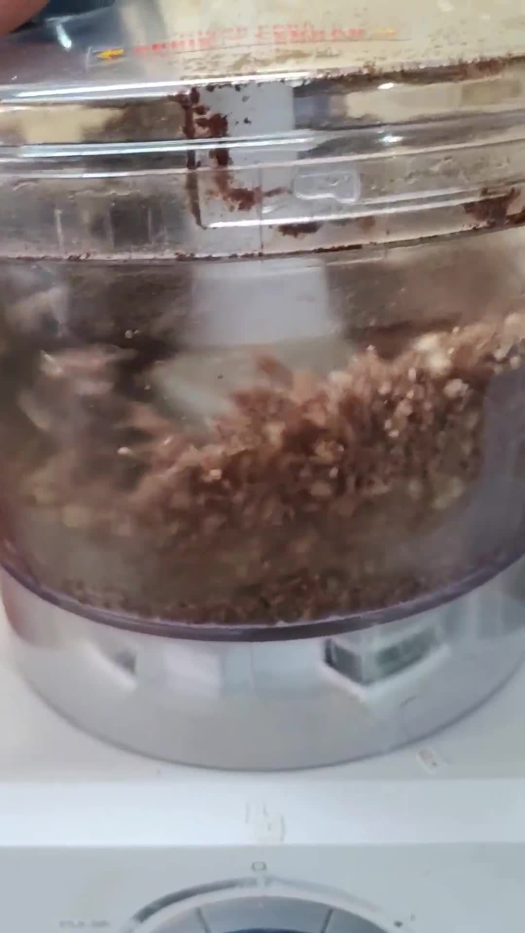 Foto del paso 2 de la receta: Helado saludable de banana y chocolate 🍫