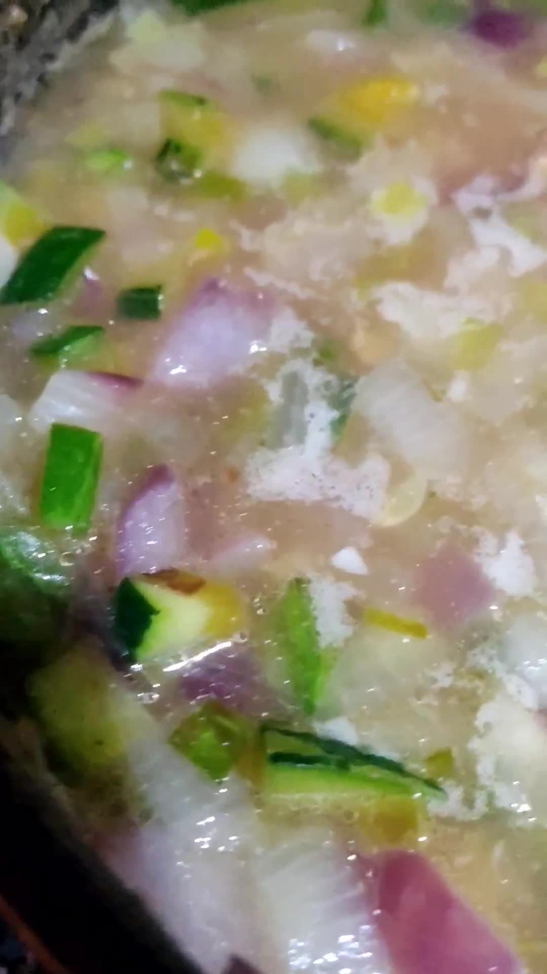 Foto del paso 2 de la receta: Arroz vegano con puerro y zapallitos