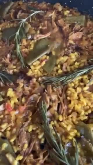Foto del paso 21 de la receta: Arroz en paella 🥘 o sartén, con paletilla de cordero