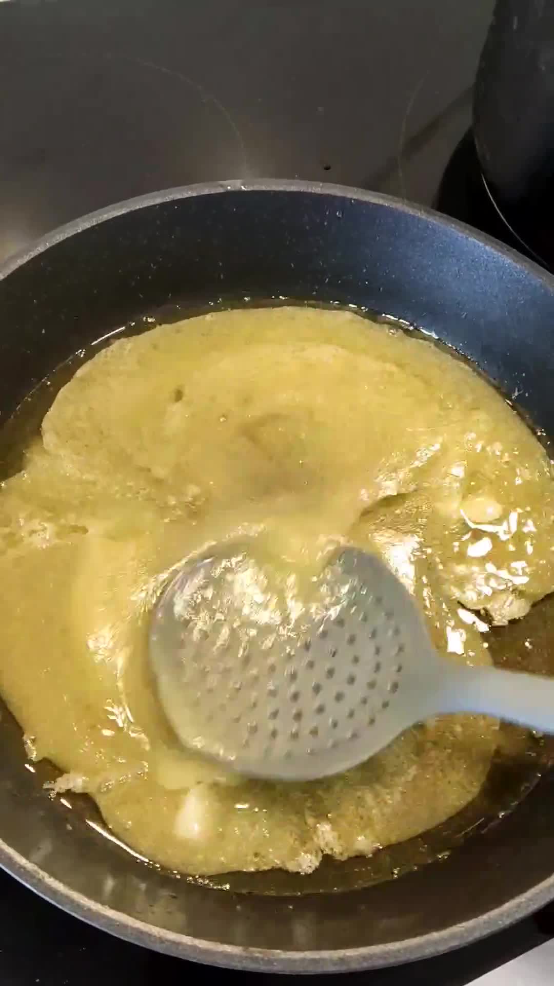 Foto del paso 3 de la receta: Bacalao al pil pil muy sencillo
