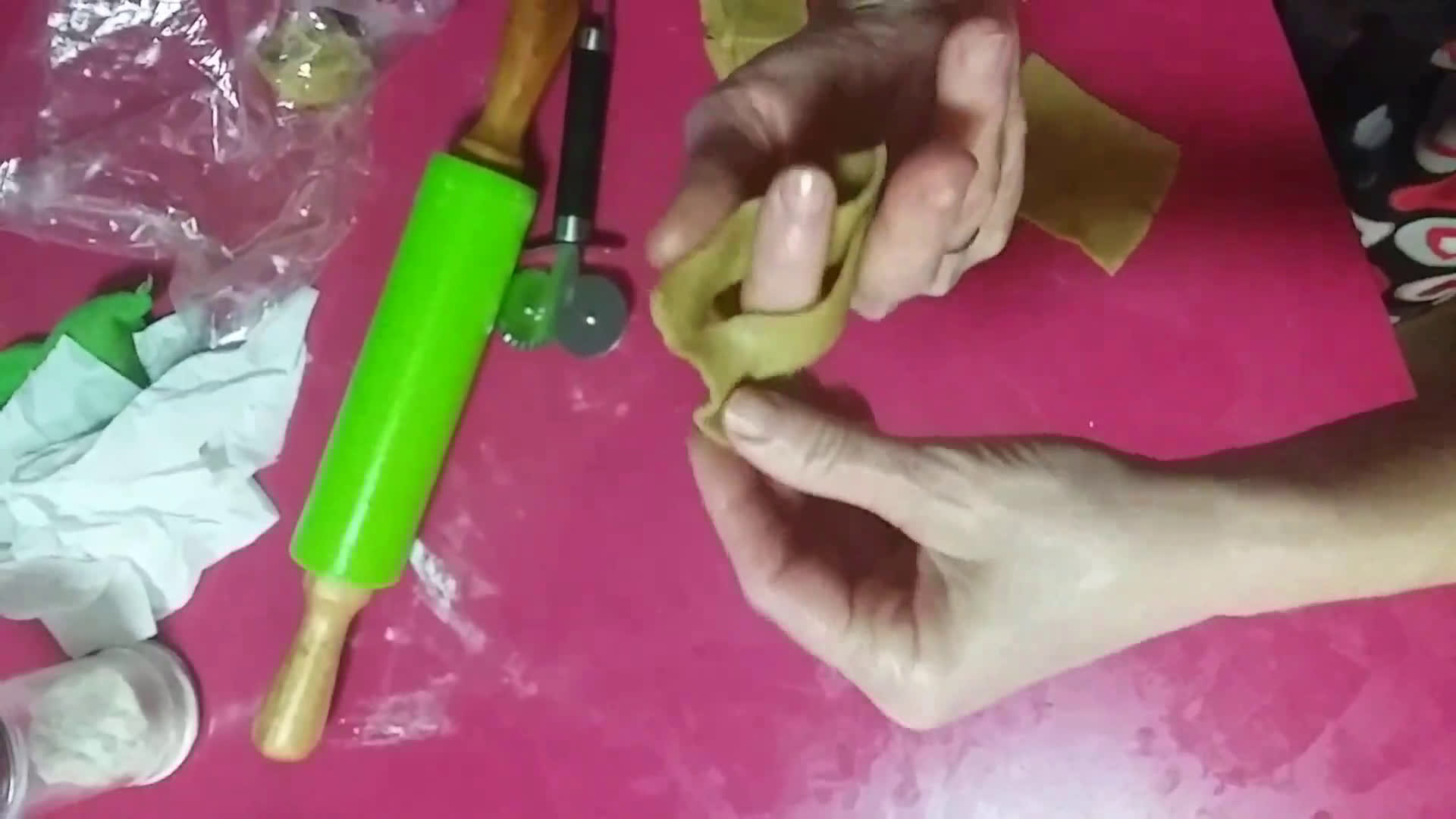 Foto del paso 7 de la receta: Dulce típico de Marruecos chebakia