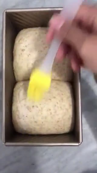 Foto langkah ke 6 dari resep Roti Gandum.