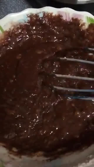 Gambar langkah 3 resipi Chocolate Banana Muffin.