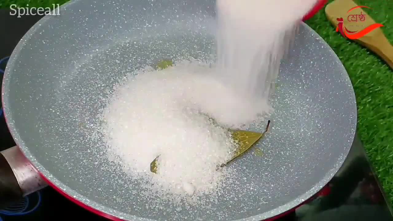 চিনি দিয়ে নারকেল নাড়ু 🥥🥥🥥 রেসিপির ধাপ 2 ছবি