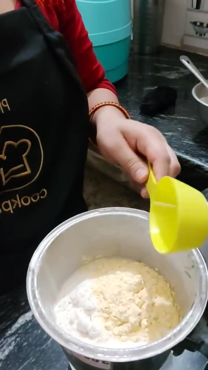 तीज स्पेशल मावा घेवर (Teej Special mawa ghevar recipe in hindi) रेसिपी चरण 8 फोटो