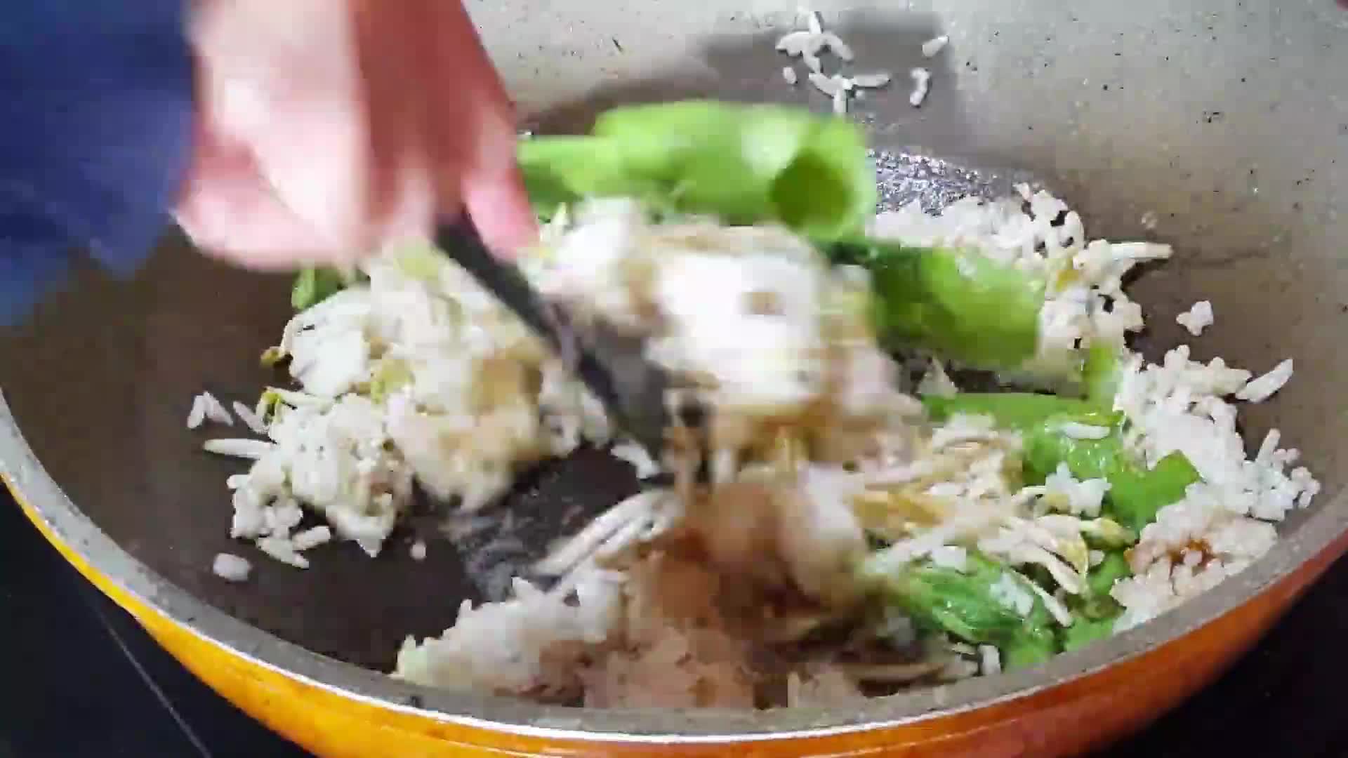 Foto langkah ke 2 dari resep Nasi goreng satset.