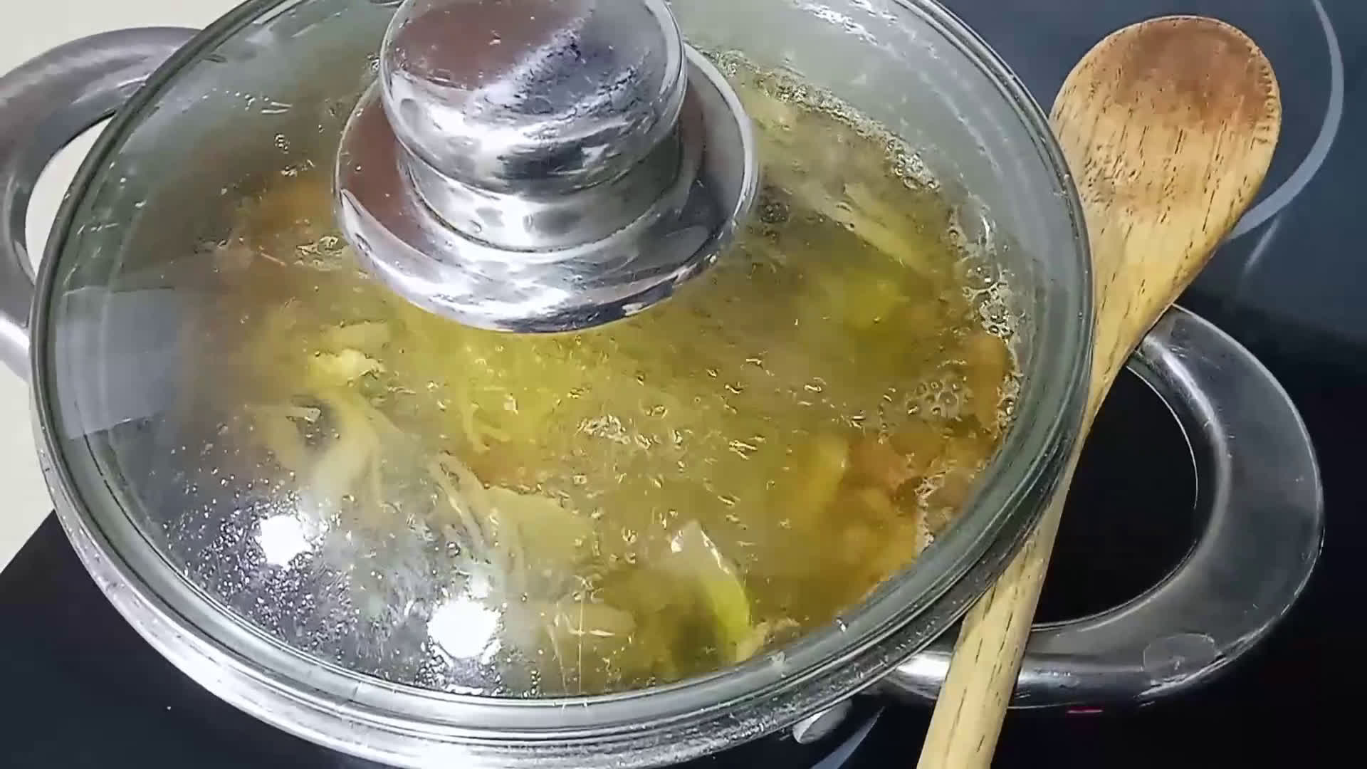 Foto del paso 8 de la receta: Sopa de pollo y champiñones