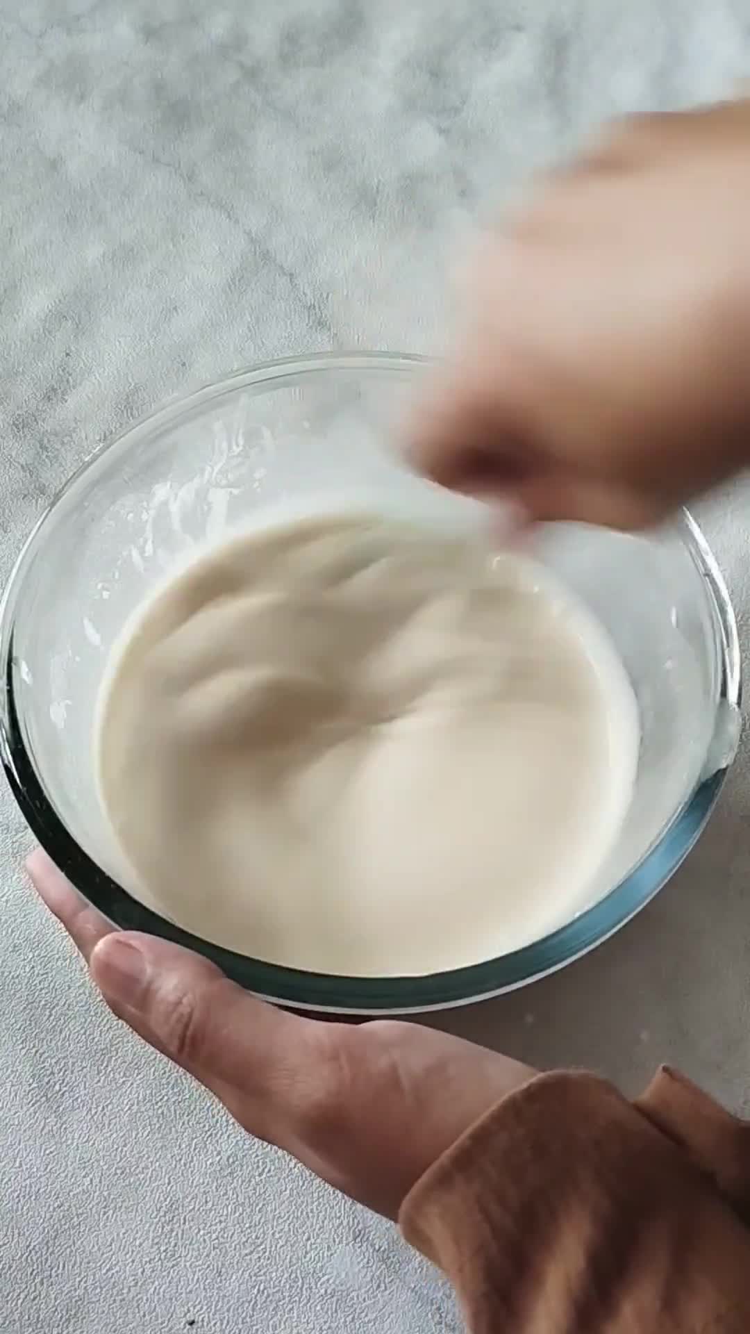 Foto langkah ke 1 dari resep Risoles Pisang Coklat Keju Segitiga.