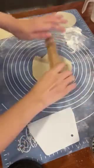 Foto langkah ke 2 dari resep Kulit Siomay Homemade (Lentur & Anti Sobek).