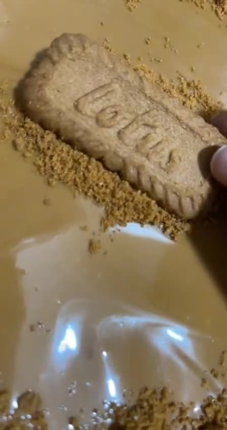 صورة لخطوة 3 من وصفة تشيز اللوتس 😋