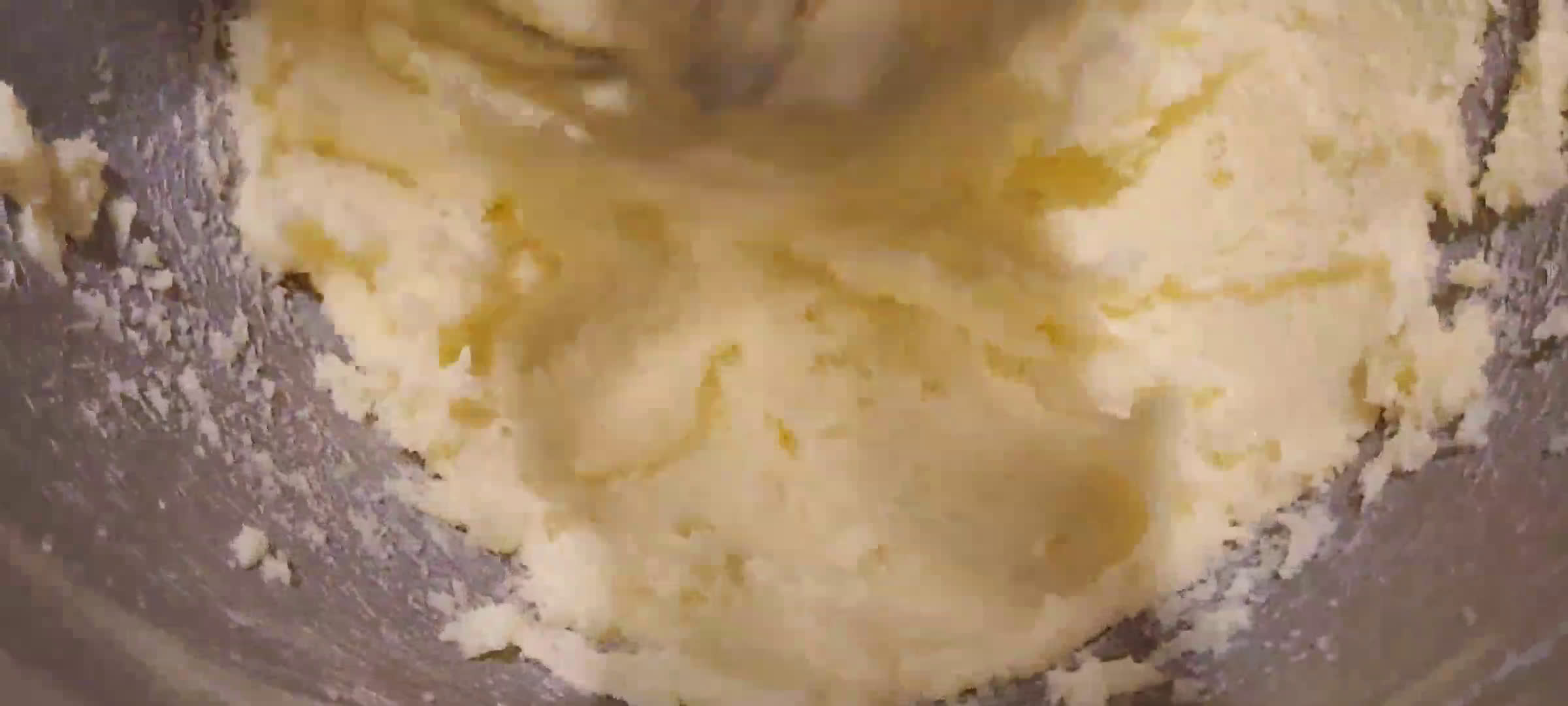 Une image de l'étape 1 de Crème d'amandes pour fond de tartes ou Galettes des rois.