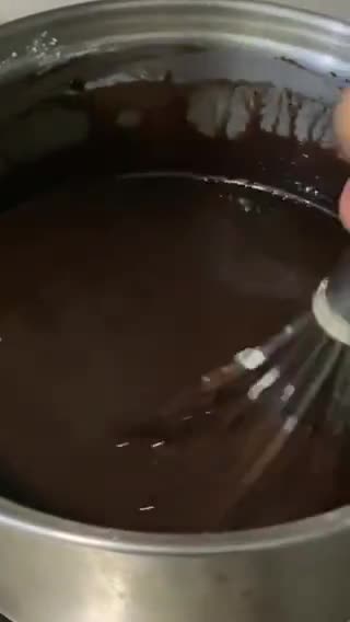Gambar langkah 3 resipi Kek coklat moist.