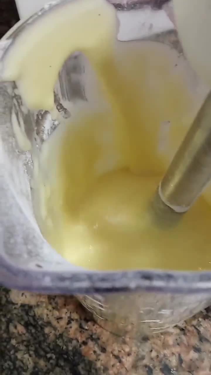 Foto del paso 2 de la receta: Bizcochuelo express sin gluten y sin lácteos, en sandwichera