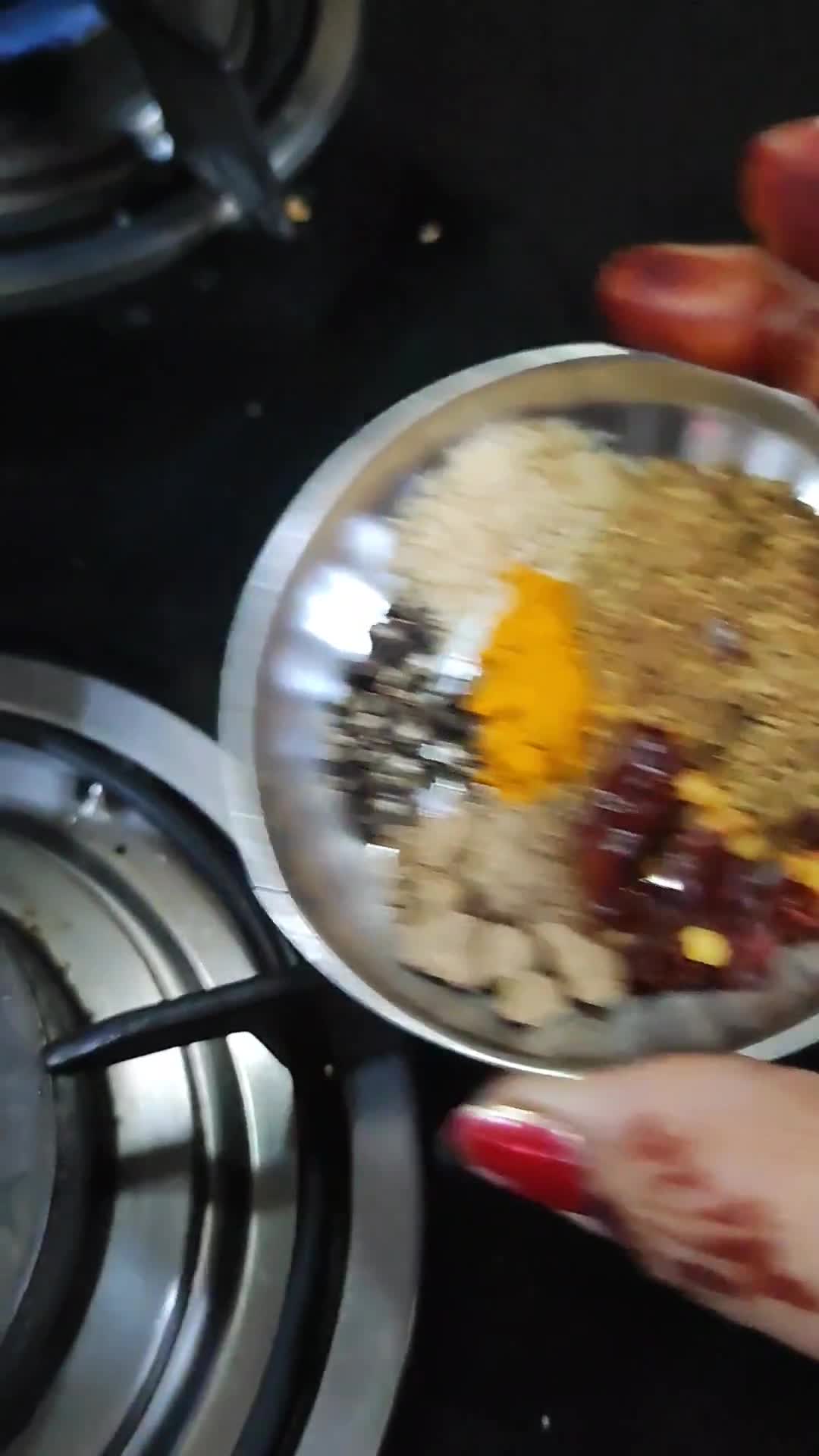 आलू के गुटके(aloo ke gutke recipe in hindi) रेसिपी चरण 3 फोटो