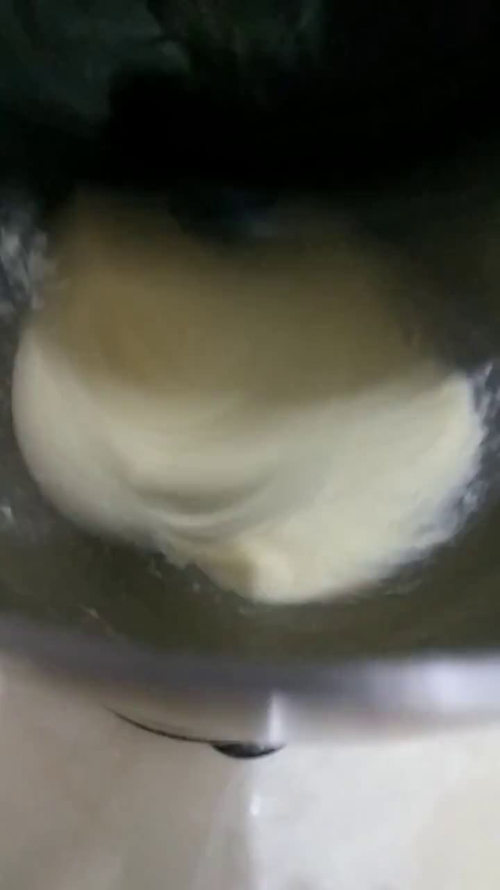 Foto langkah ke 1 dari resep Roti Abon.