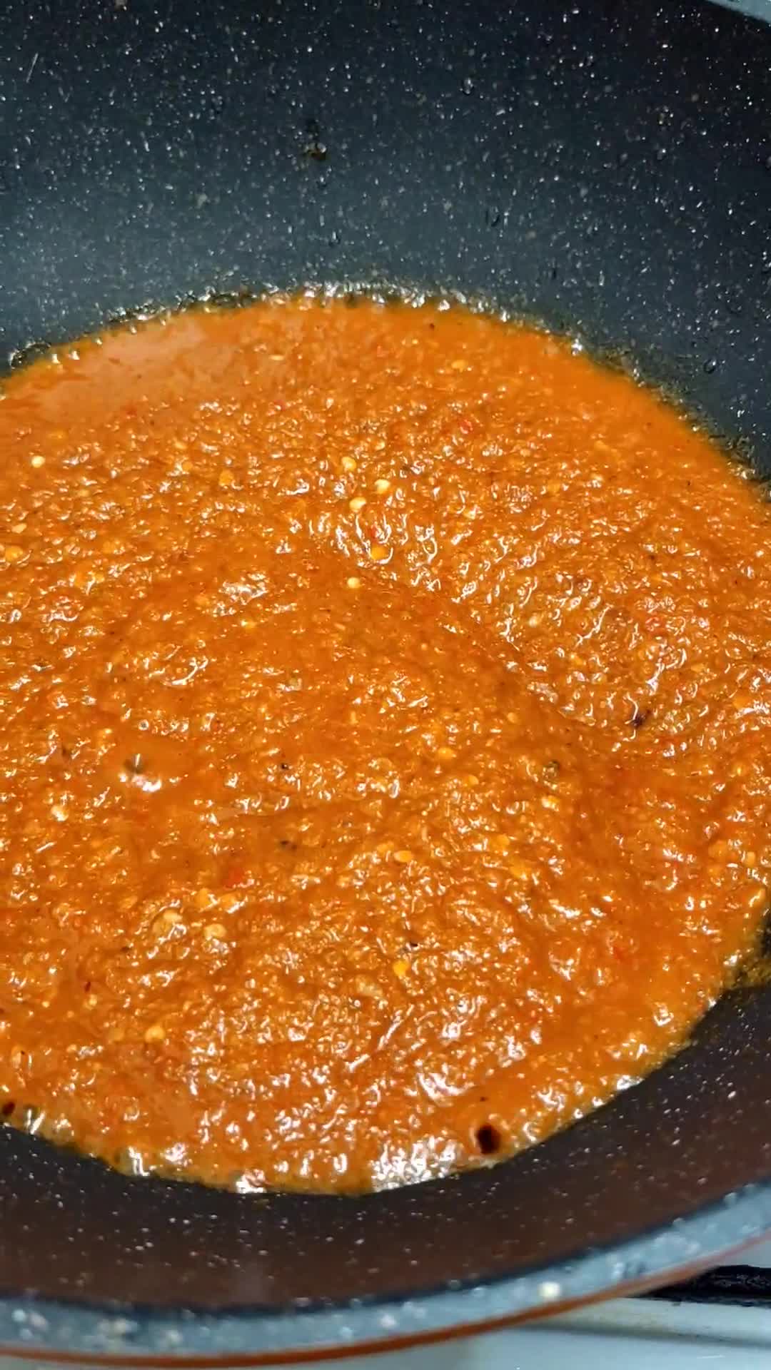 Gambar langkah 2 resipi Telur Sambal Quick Fix.