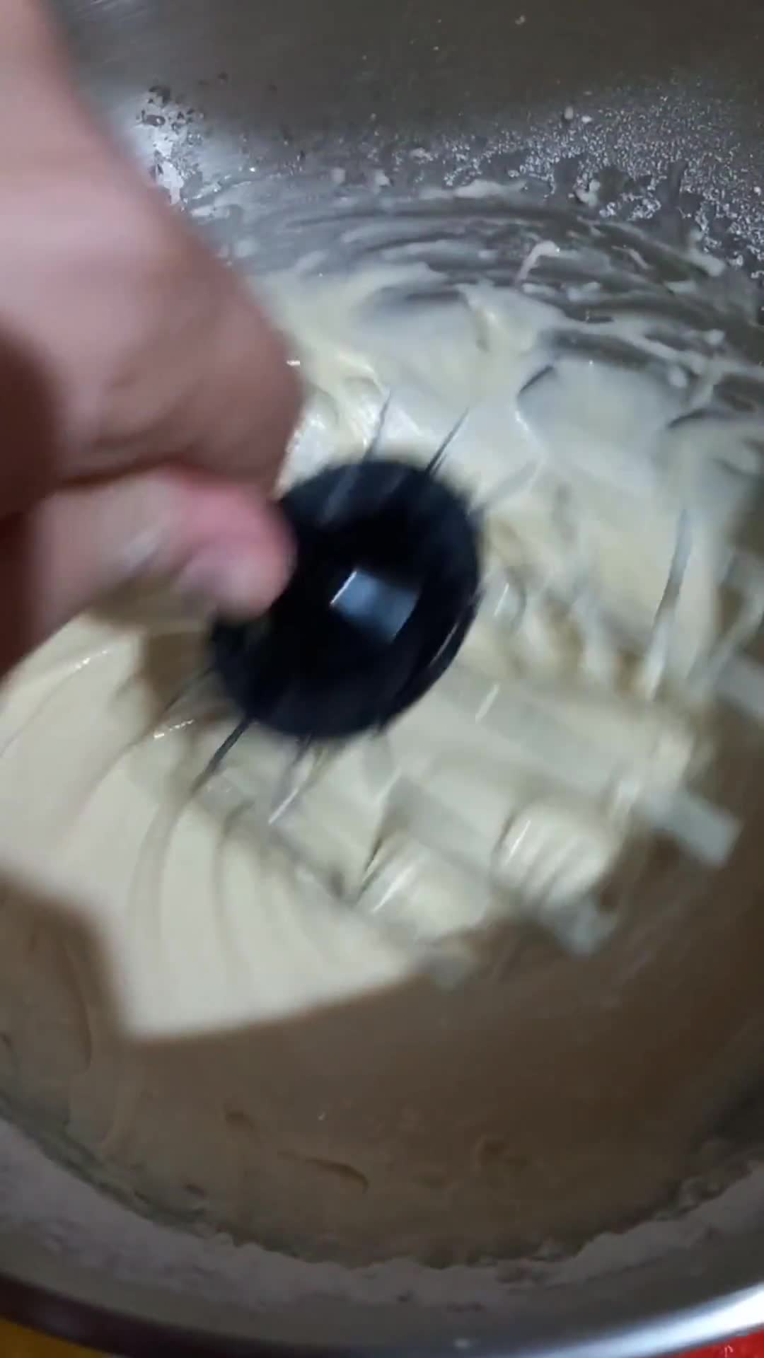 Foto del paso 3 de la receta: Budín de Dulce de Batata🍠 con Chocolate🍫