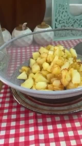 صورة لخطوة 3 من وصفة بطاطس بالكريمة