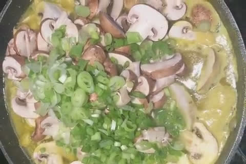 Foto langkah ke 3 dari resep Topping mie ayam jamur.