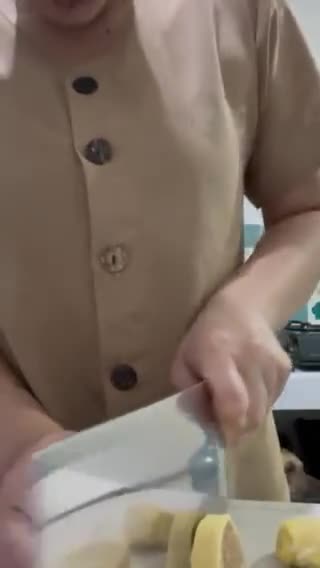 Foto langkah ke 6 dari resep Egg Chicken Roll ala Hokben.