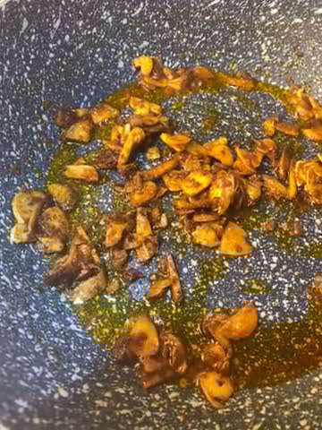 Gambar langkah 2 resipi Penang Char Kuey Teow Goreng KakGerl.