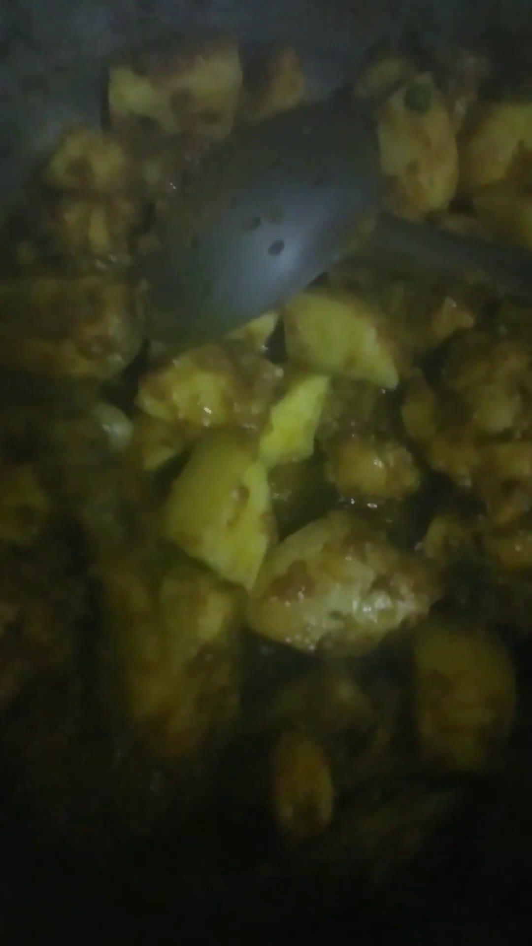 A picture of step 7 of Chicken Aloo Salan.