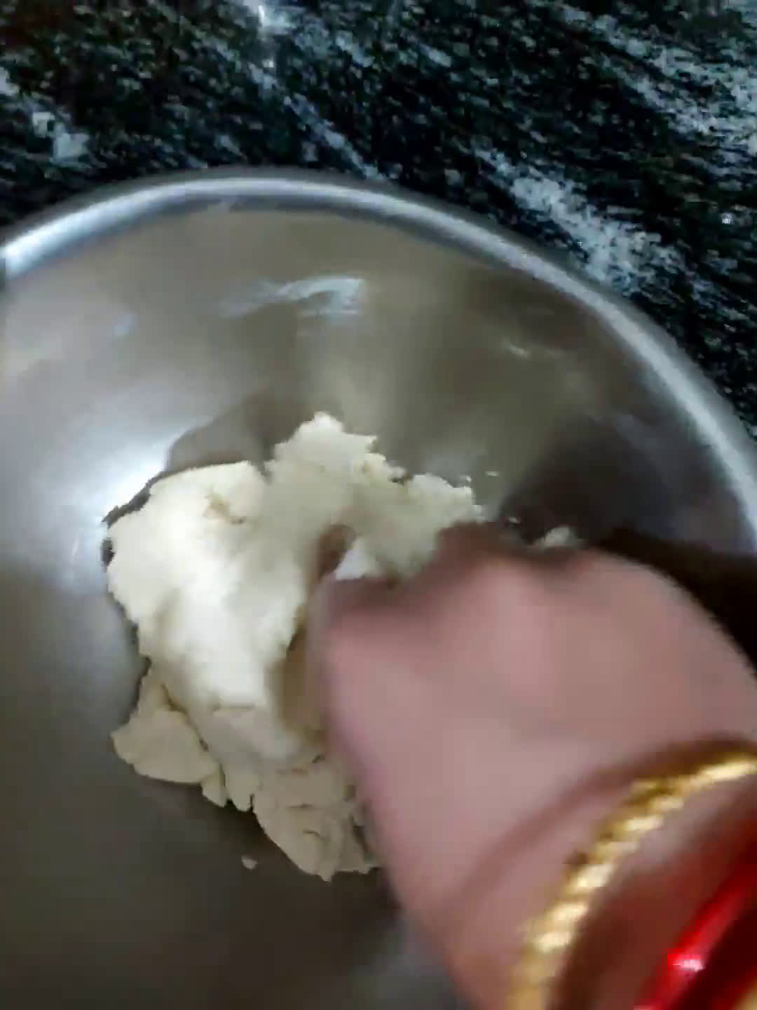 हार्ट शेप वनीला कुकीज़ (heart shape vanilla cookies recipe in Hindi) रेसिपी चरण 4 फोटो