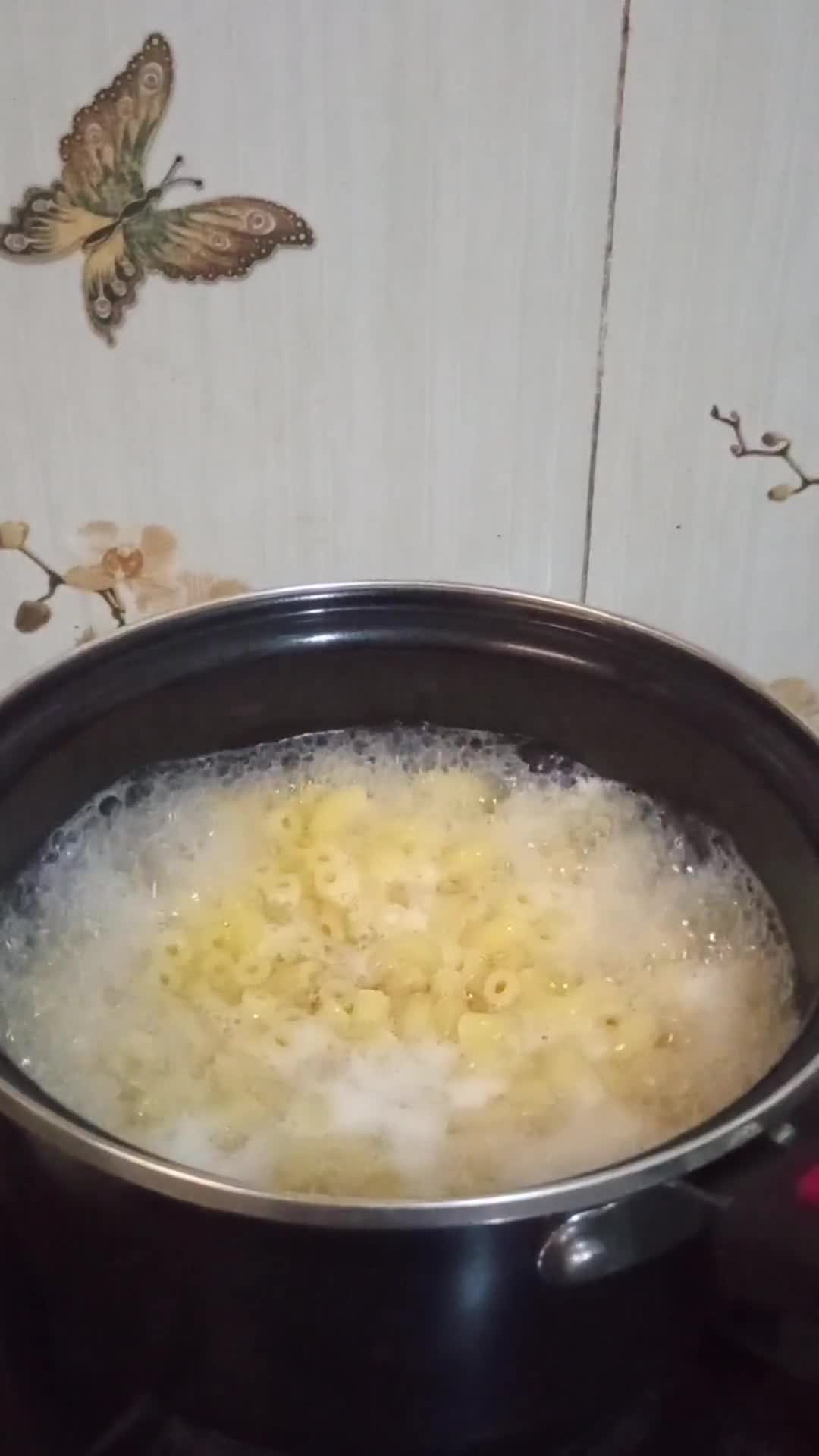 Foto langkah ke 1 dari resep Macaroni Schotel with Sauce Bolognase.