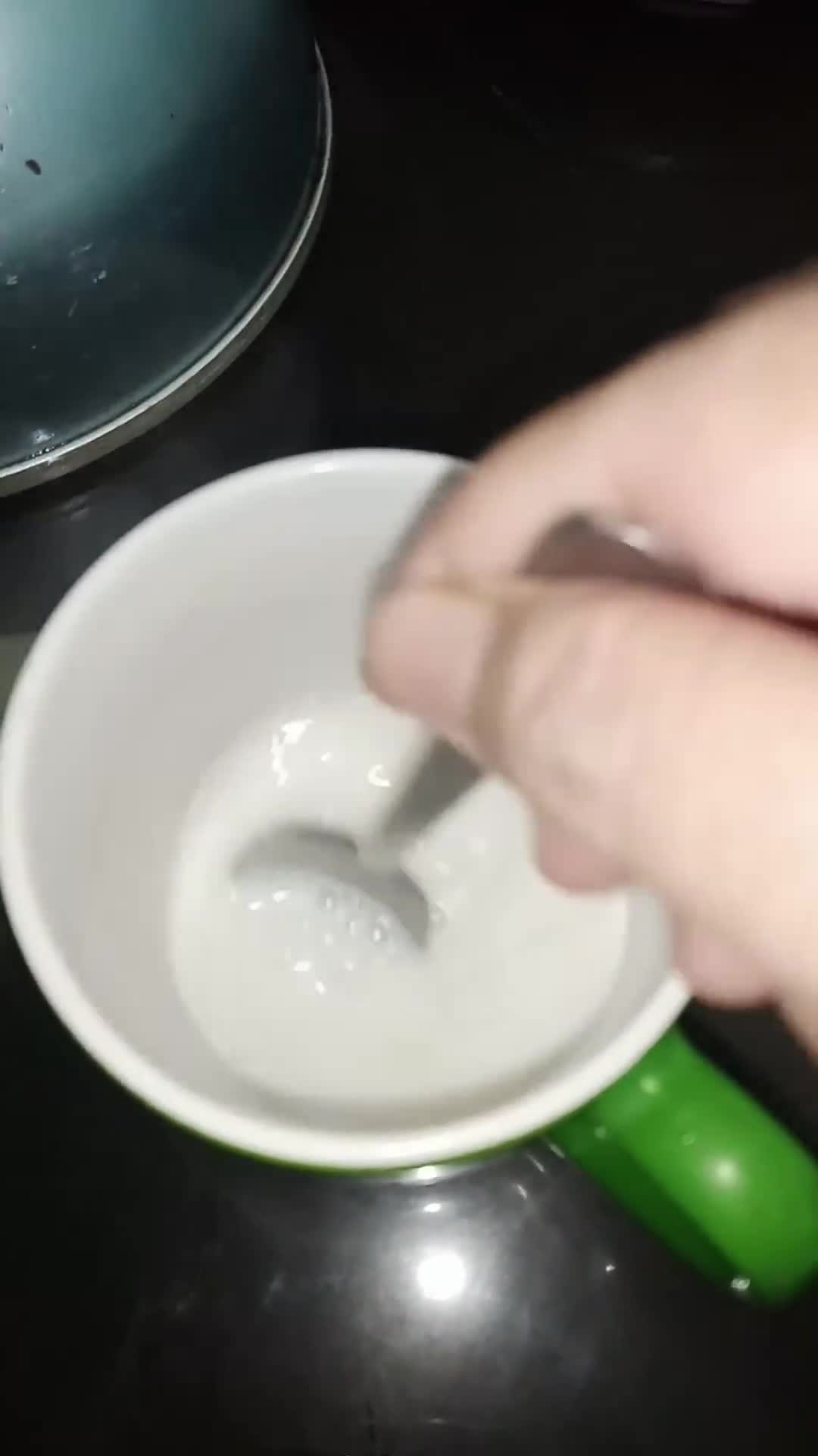 Foto langkah ke 2 dari resep Es Kopi Gula Palm.