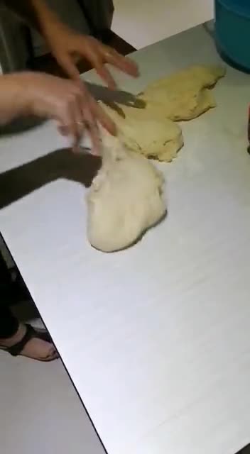 Foto del paso 2 de la receta: Hefezopf😋
