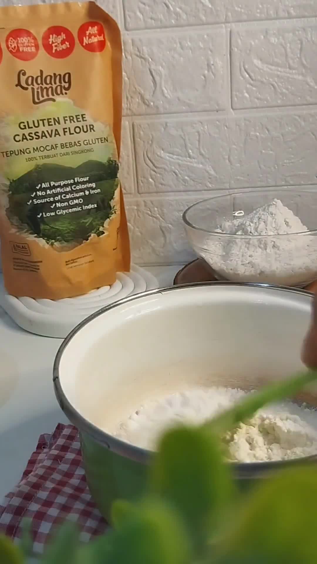 Foto langkah ke 1 dari resep Bubur sumsum tepung mocaf tanpa santan.