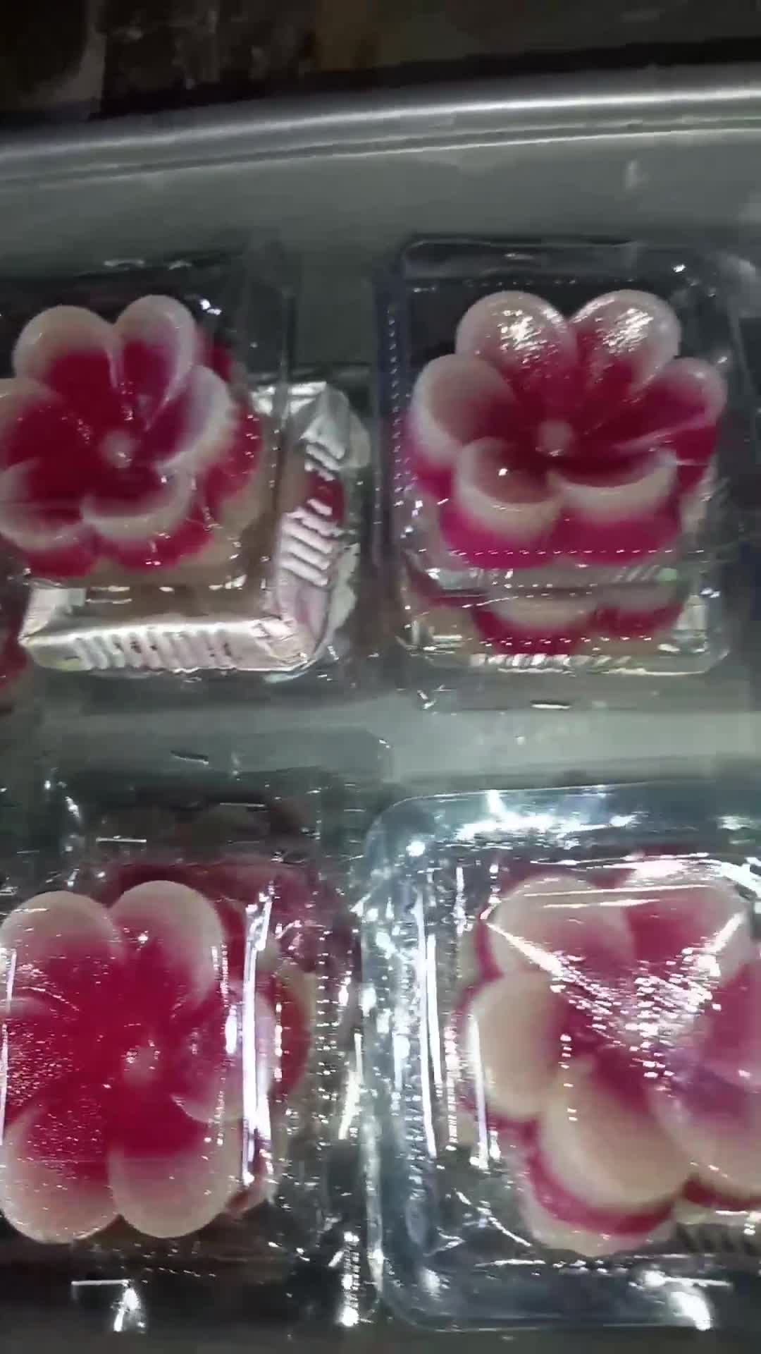 Foto langkah ke 6 dari resep Kue Lapis Bunga.