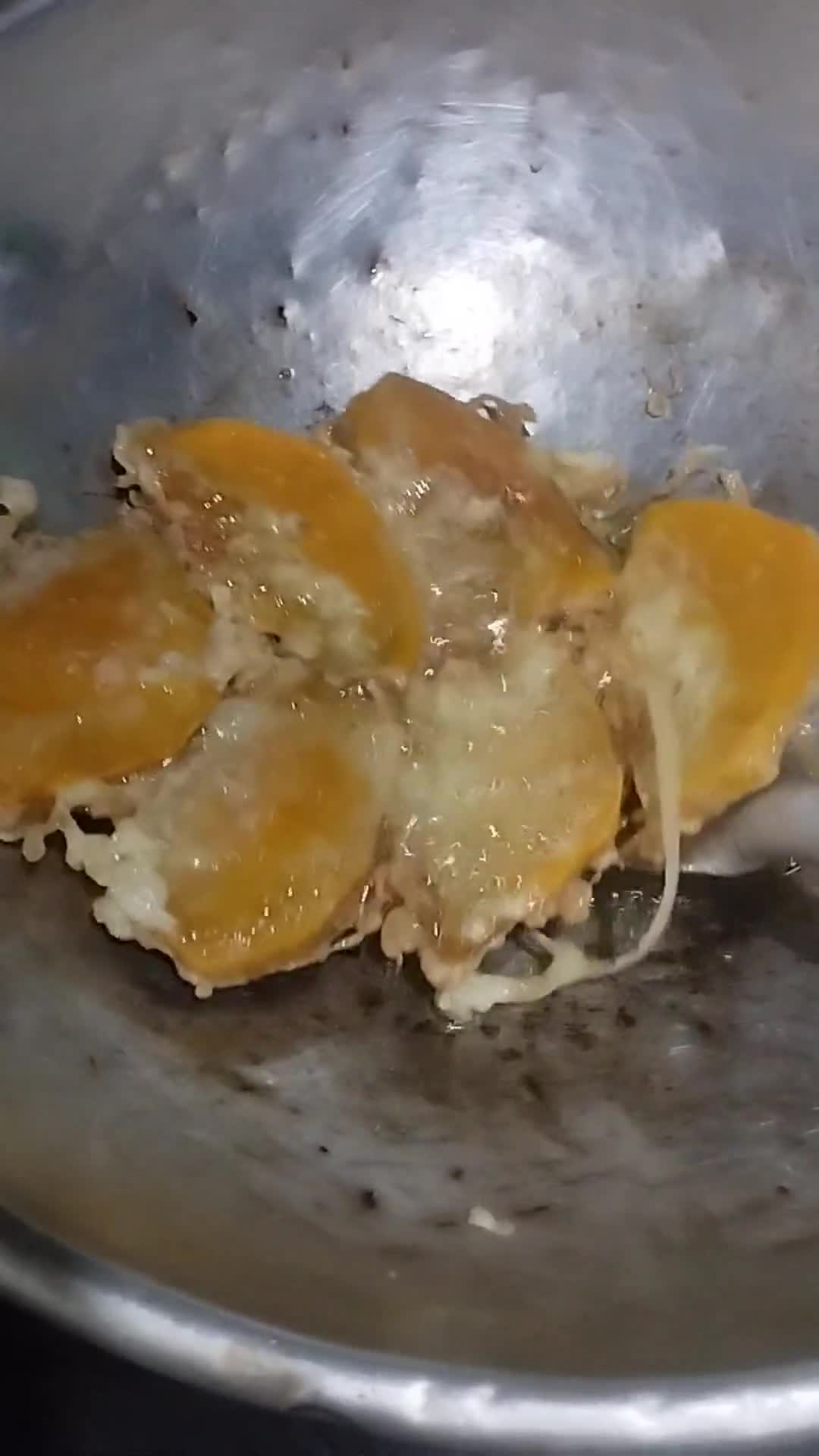 Foto langkah ke 7 dari resep Labu Parang Goreng Tepung.