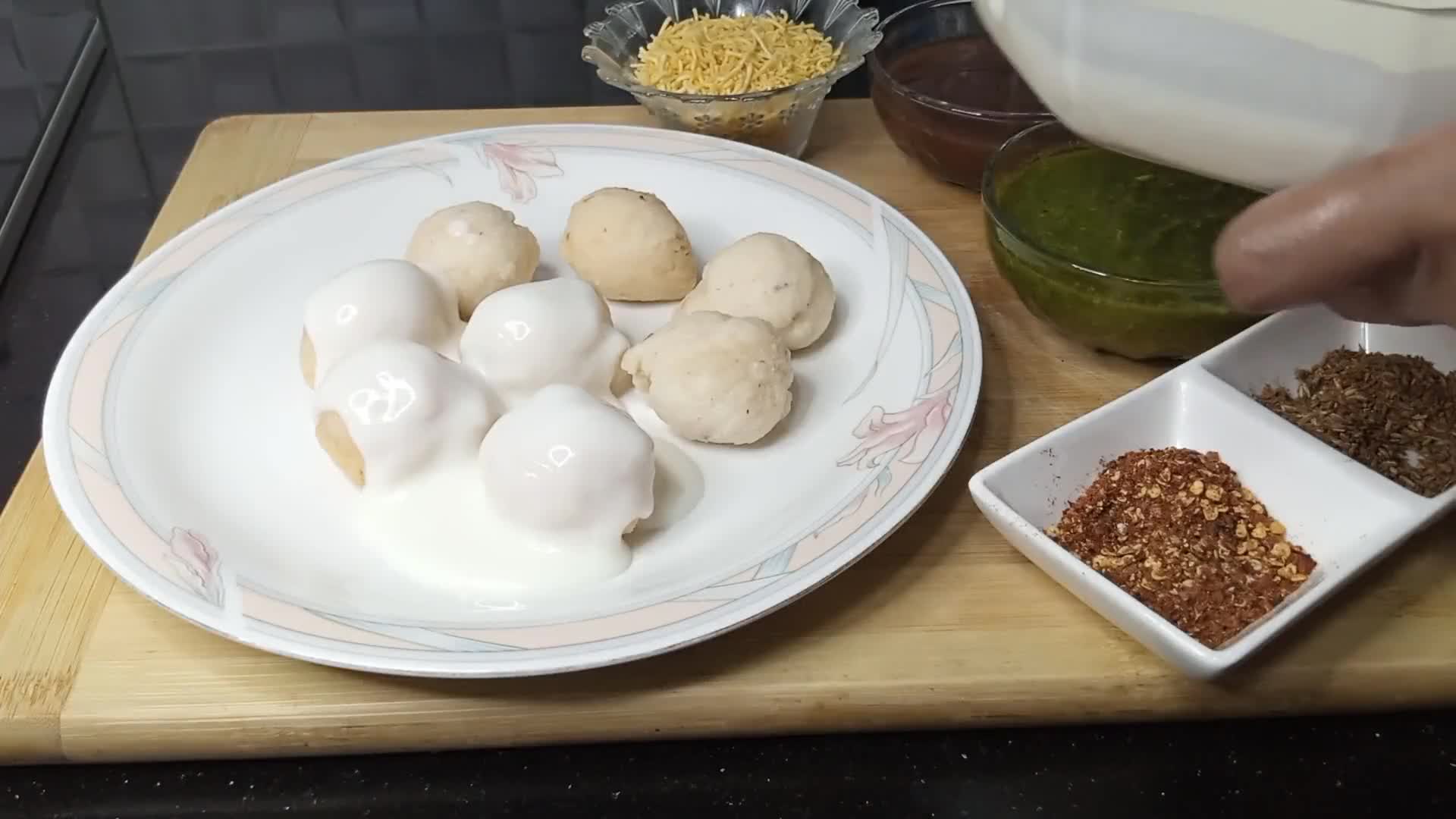 A picture of step 10 of Super soft dahi bhalla (iftar special).