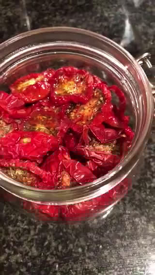 Foto langkah ke 3 dari resep Dried Tomatoes 🍅.