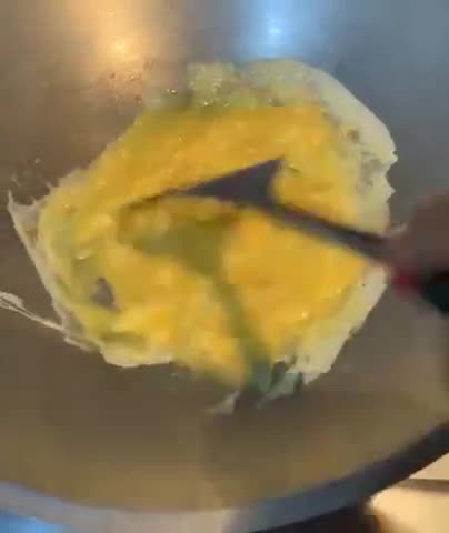 Foto langkah ke 2 dari resep Tumis Tauge Telur.