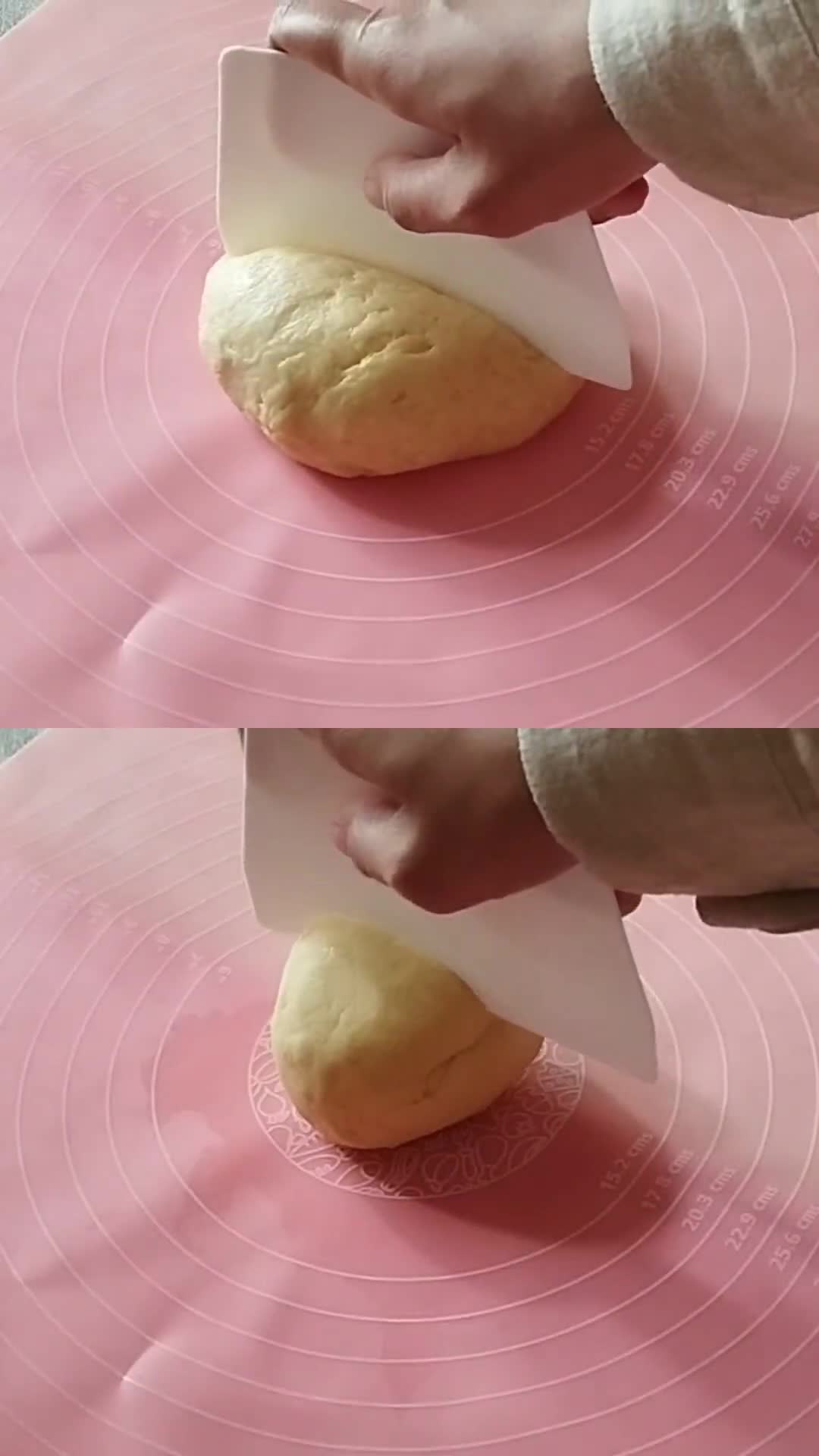 Foto langkah ke 3 dari resep Banana Strudel.