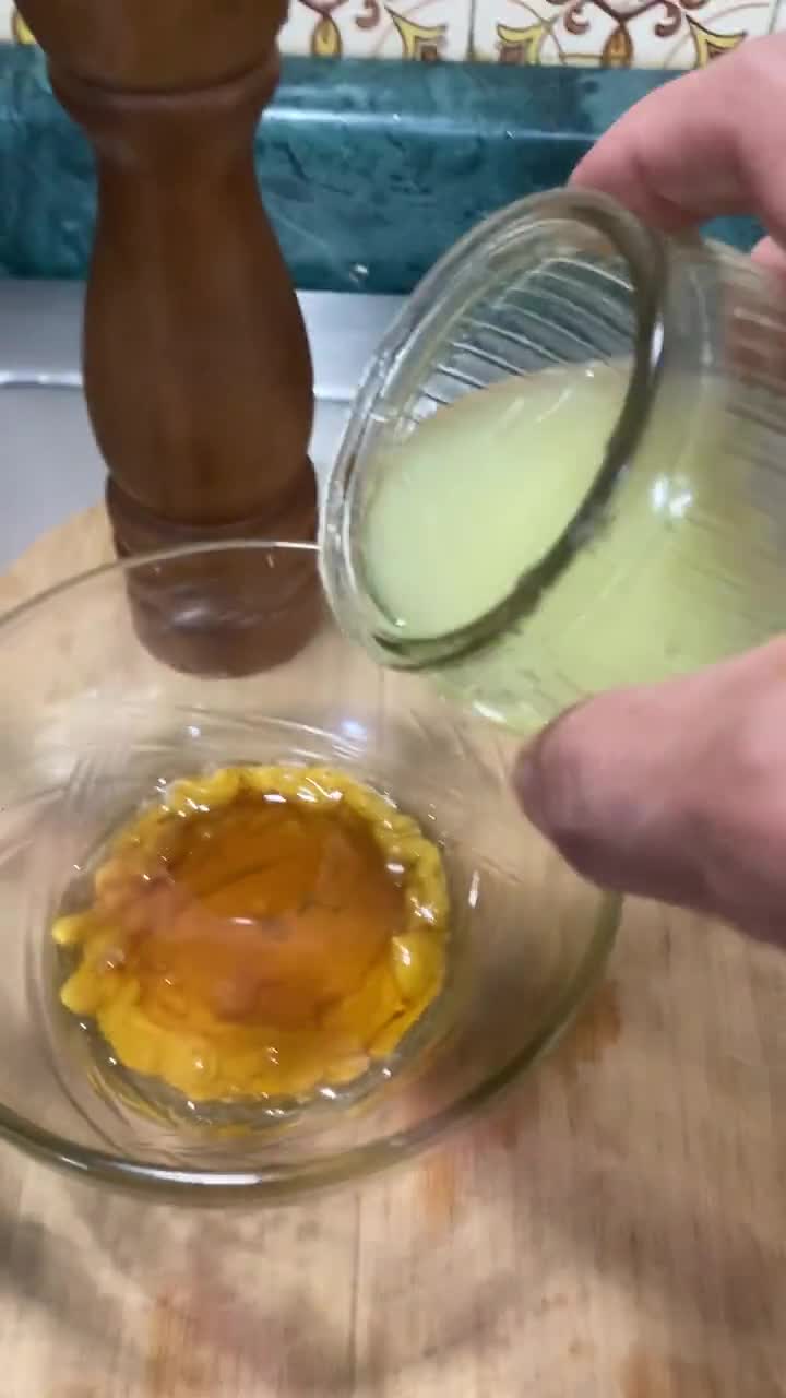 Foto del paso 3 de la receta: *Ensalada de Lechuga Romana con Manzana Verde y Vinagreta Agridulce*