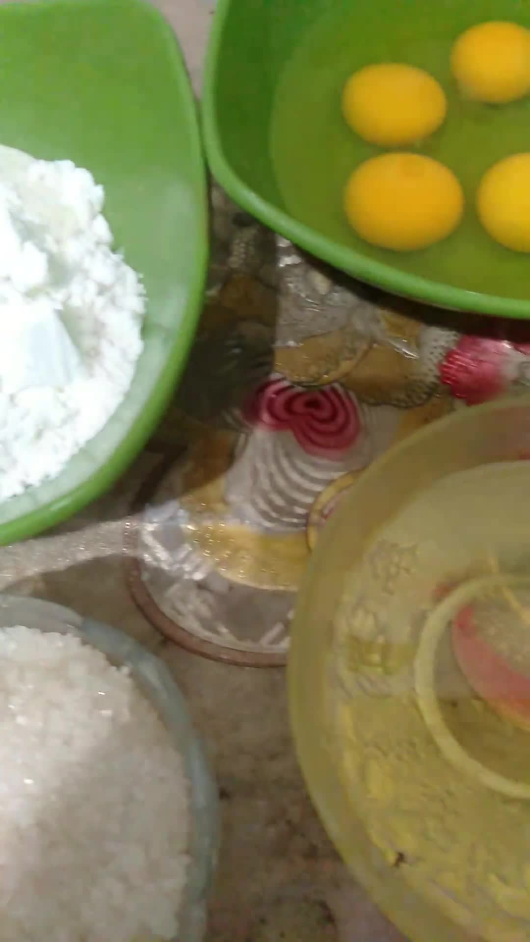 Foto langkah ke 1 dari resep Bolu Marmer Ala Pak Sahak.