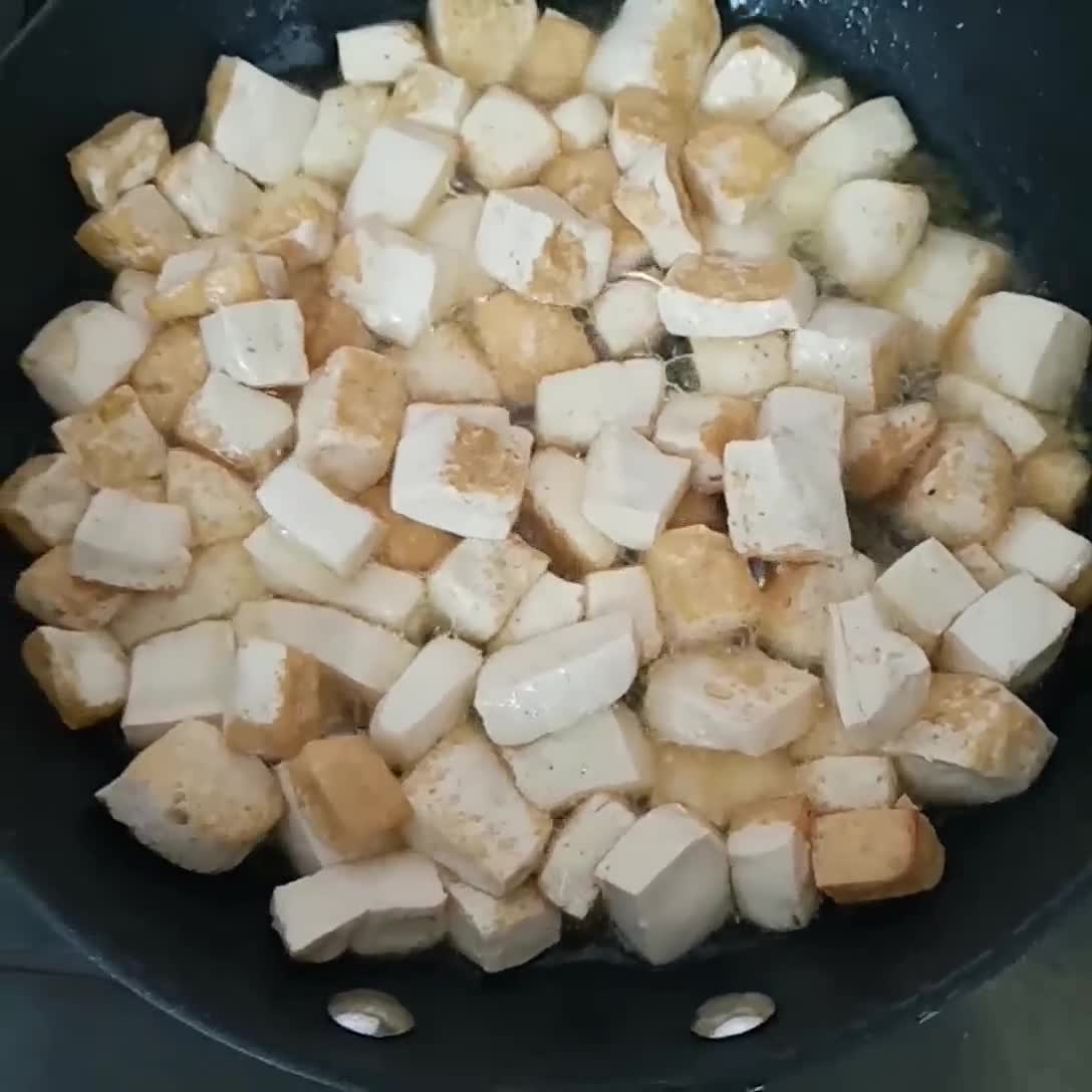 Foto langkah ke 1 dari resep Lodeh Tahu Telur Puyuh.