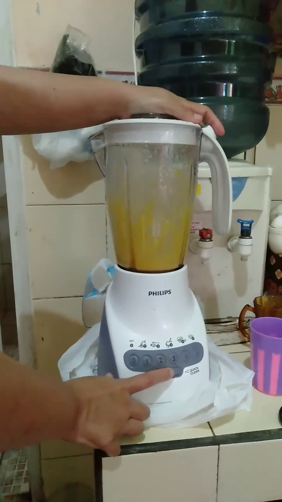 Foto langkah ke 1 dari resep Mayonaise home made Keto.